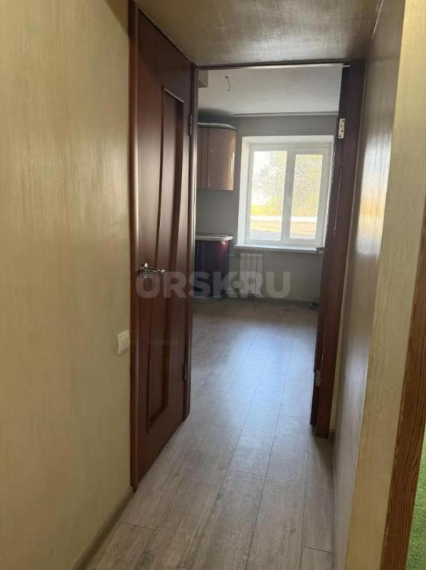 Продается ЭКСКЛЮЗИВНАЯ 1-комнатная квартира улучшенной планировки на 2-этаже, 9-ти этажного кирпично - Орск