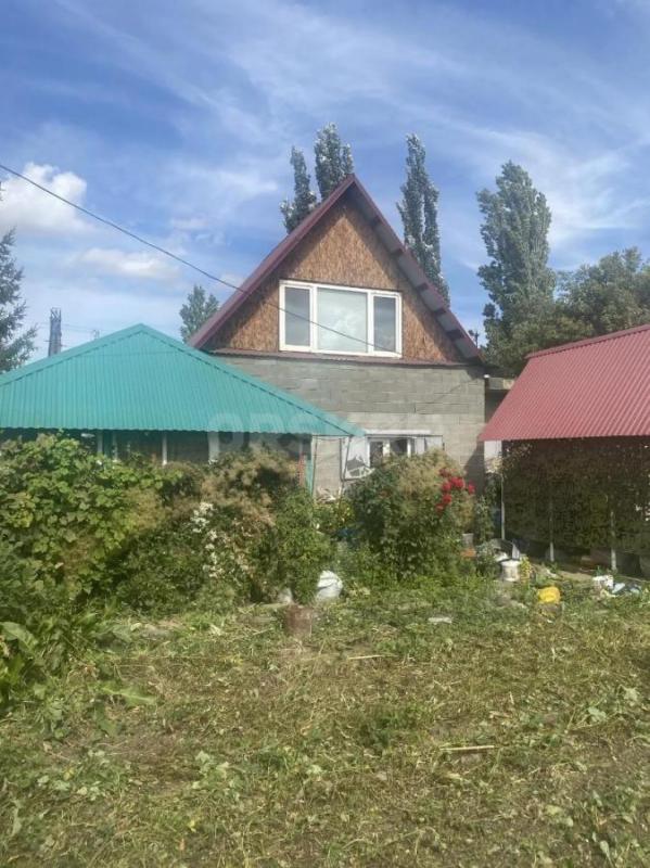 Продам сад-огород площадью 9 соток в районе станции новый город с двухэтажным домиком 59 м2, гаражом - Орск