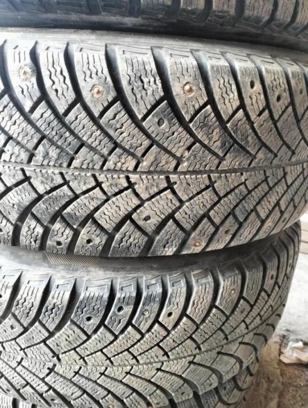 Продам Резину Зимняя 215/65 R-16. - Орск