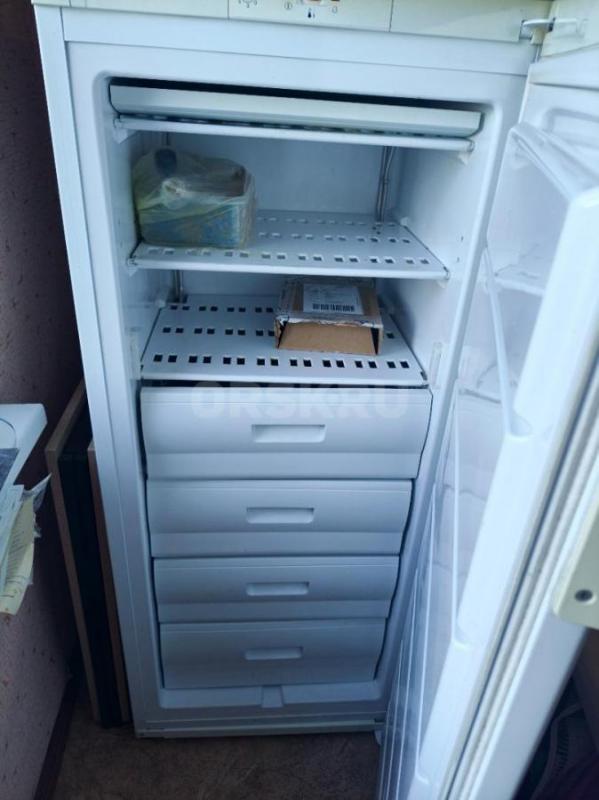 Продам б/у морозильный шкаф Орск 145. - Орск