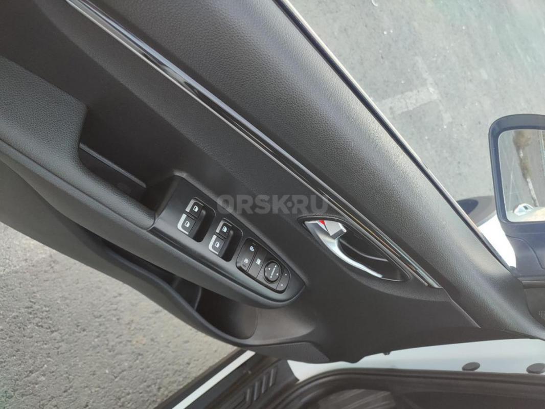 Максимальная комплектация Premium, 1.6 автомат, один собственник. - Орск
