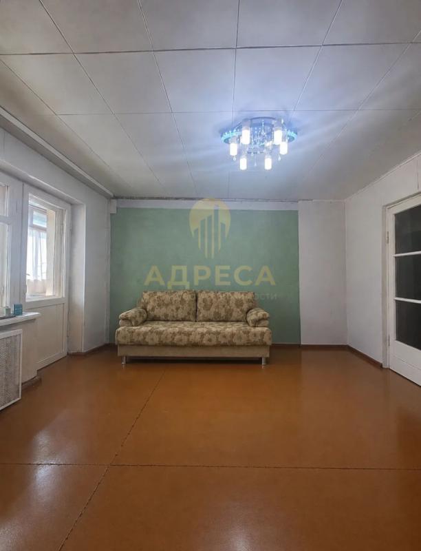 Продаётся тёплая просторная 3-комнатная квартира общей площадью 60 кв. - Оренбург